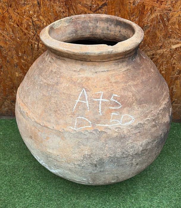 Talha centenaria em terracota