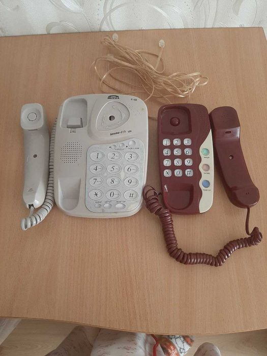 Стационарный телефонный аппарат кнопочный с кабелем