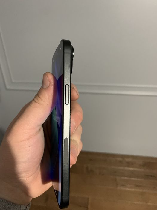 Iphone 15Plus  icloud lock esim