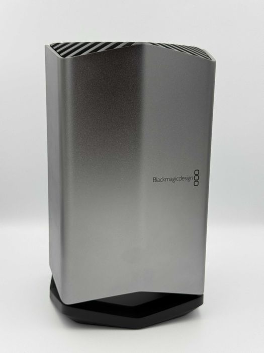 Komputer Apple Mac mini 2018 + Blackmagic eGPU + klawiatura Apple USB + GW 12 msc
