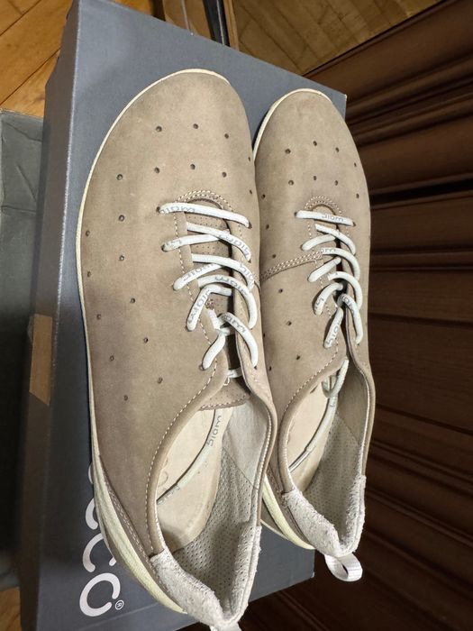 Продам оригінальні,шкіряні кросівки ECCO BIOM,unisex/розмір 40