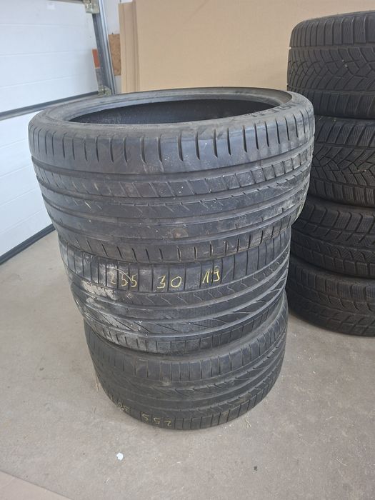 Шини 235/45 R20,225/40 R18,255/30 R19