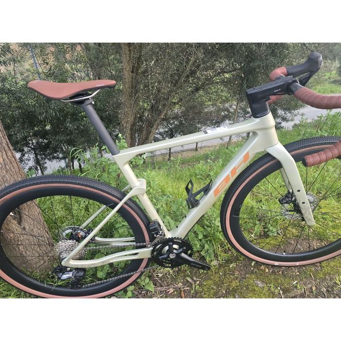 Bh gravel x grx di2 rodas de carbono
