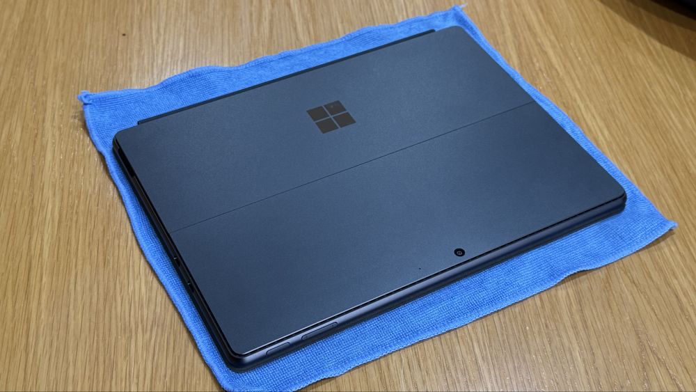 Surface Pro 9 i5 256GB 8GB Teclado Caneta