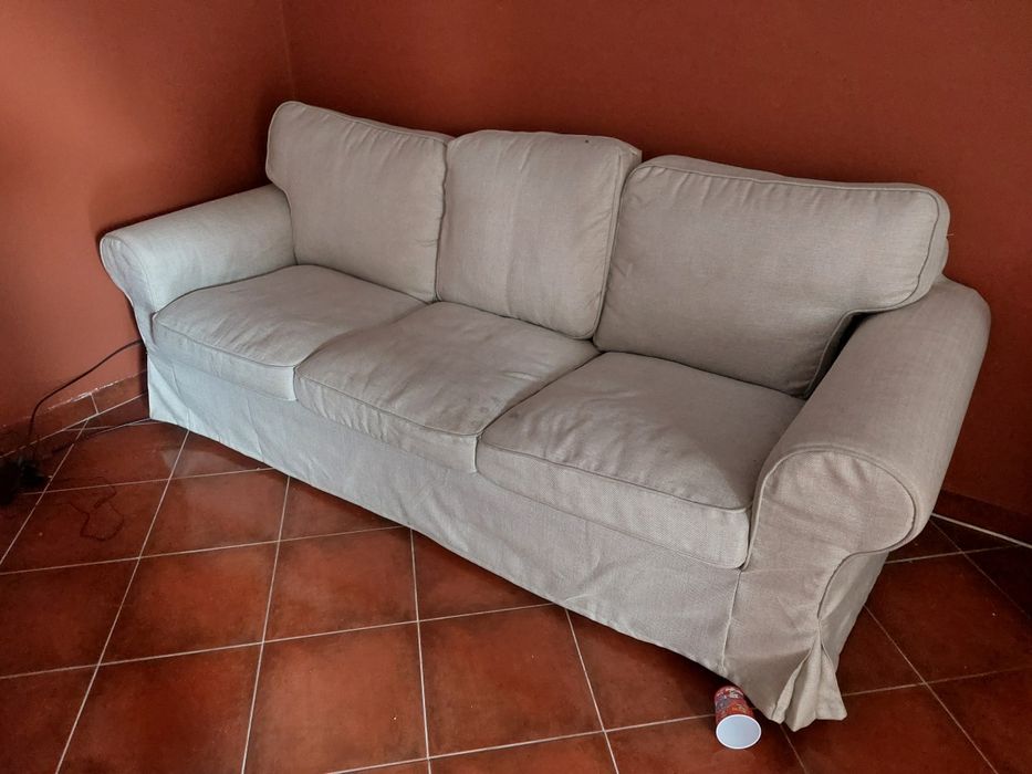 Sofá 3 lugares bege