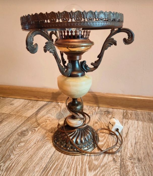 Stara lampa retro bez klosza