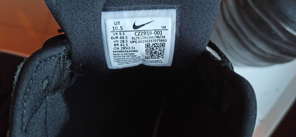 (r. 44,5) Nike SB Force 58 Black White CZ2959,-001 czarne skatebording