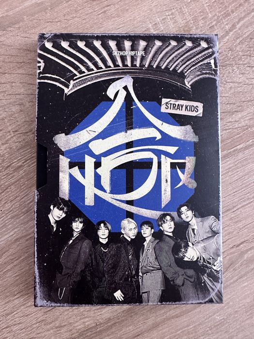 Альбом музыкальный Stray Kids - HOP (Hiptape/Limited Ver.)