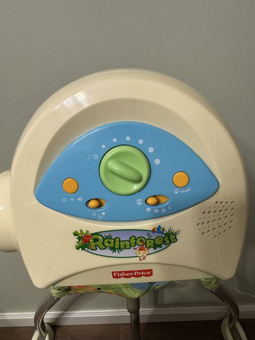 Заколисуючий центр, качеля, гойдалка Fisher price