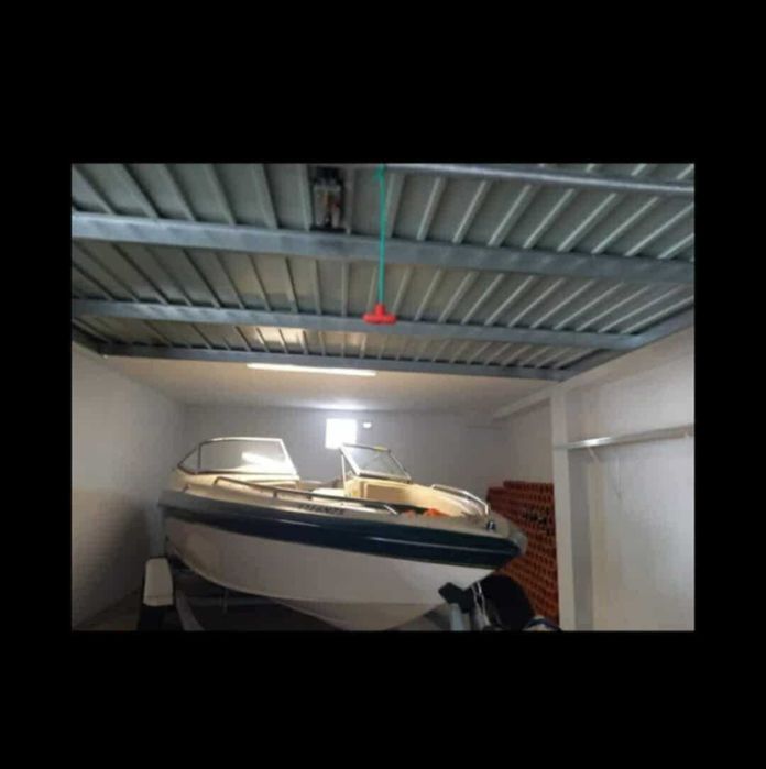 barco crownline mercruiser 3.0