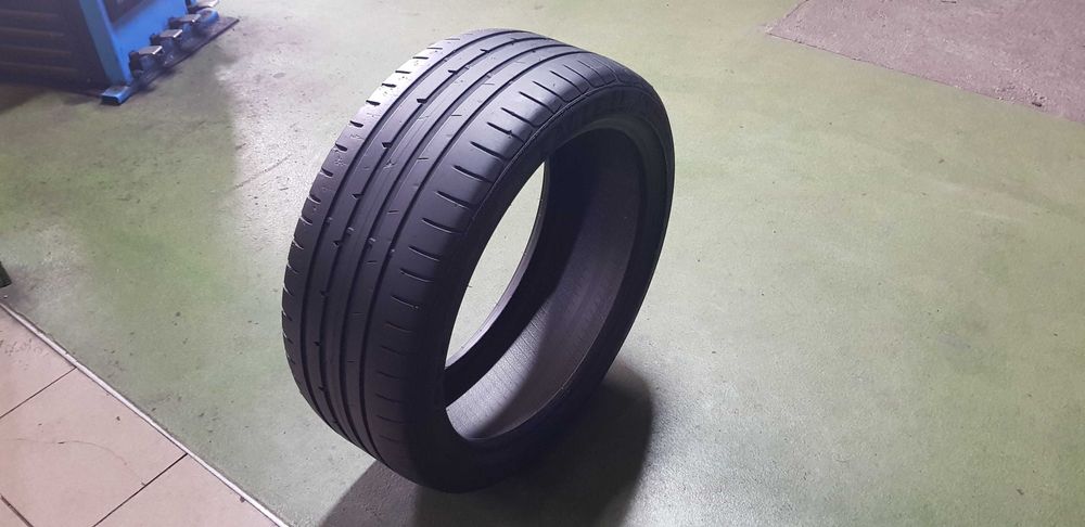 Opona pojedyncza 225 40 R18 92W Goodyear Eagle F1 RFT bieżnik 4,5mm