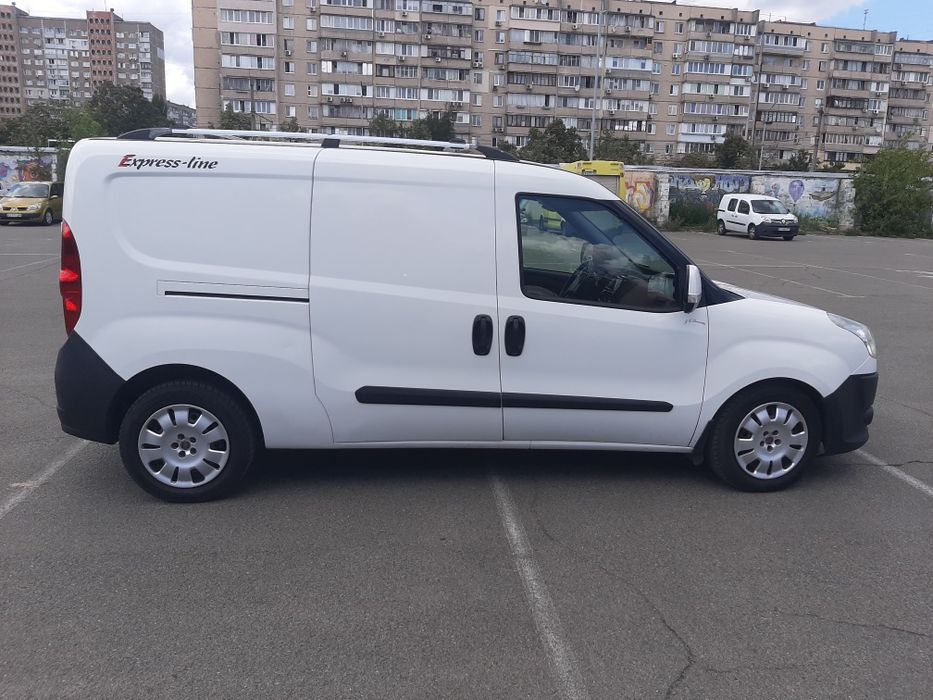 Продам Fiat добло 1.6 турбо дизель .Грузовик максимальна база.