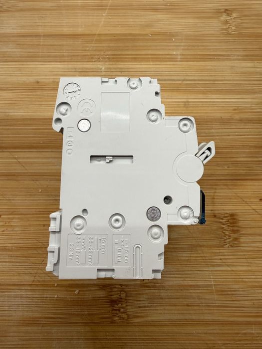 Interruptor diferencial (RCD / IDR) Trifásico