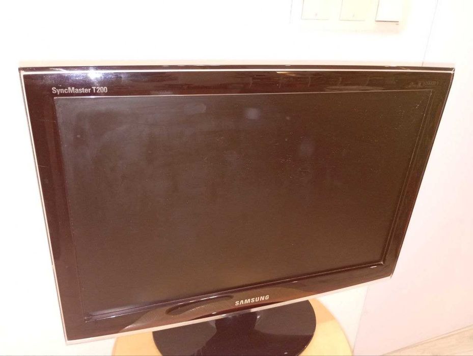 Продам монитор Samsung SyncMaster T200 2ms 20000:1