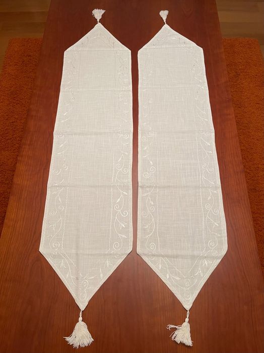 Naperon de sapateira em meio linho