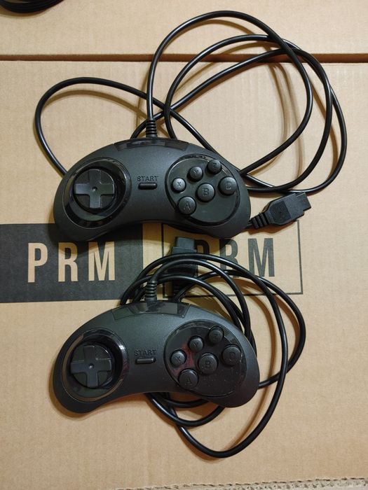 Sega Mega Drive Classic Game Retro Console Sega mega drive 16 bit ORIGINAL лицензионная Сега мега драйв 16 бит с играми и есть слот для картриджей