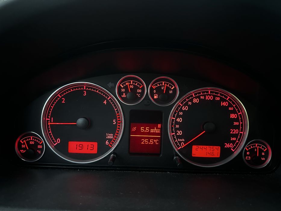 Seat Alhambra 1.9 TDI foto 5