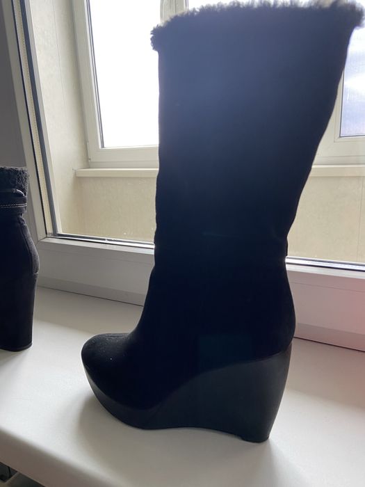 Продам жіноче взуття