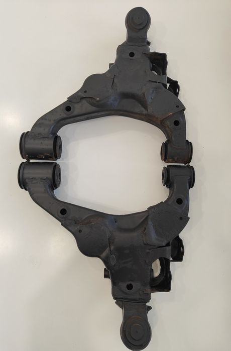 Оригінал ричаг передній нижній Toyota Land Cruiser 200 Lexus LX570/450