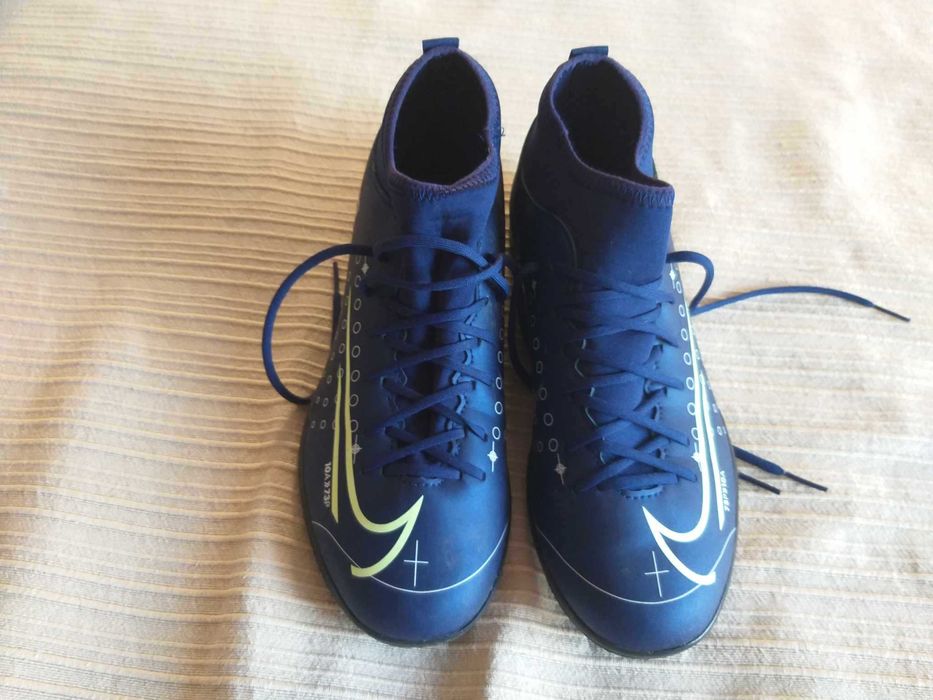 Sapatilhas de futsal masculino Nike Mercurial CR7