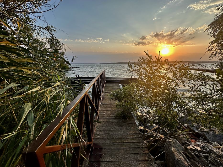 Оренда будинку 3 спальні , на березі дніпра