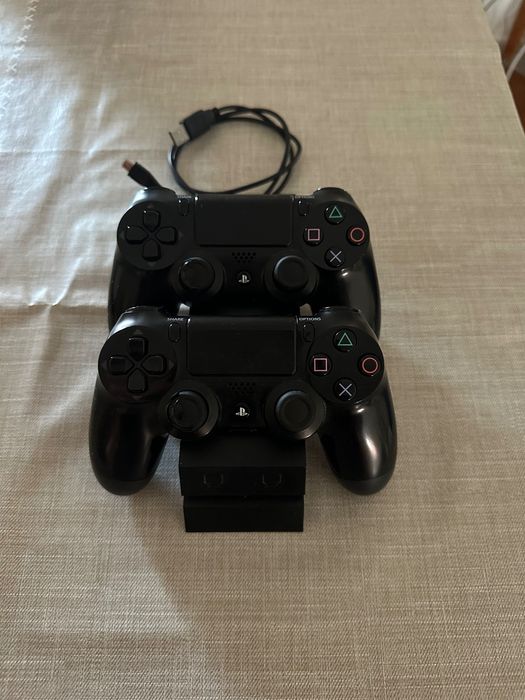 Playstation 4 Preta 500GB