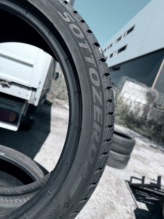255 40 20 Pirelli Sottozero 3 99% 2023 Шини Зима