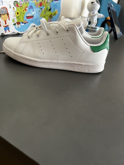 Продам кросівки в гарному стані