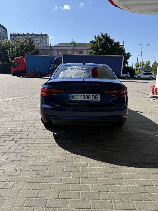 Audi A4 2016 VIN WAUANAF45HN055867 фото оголошення 5 з 11