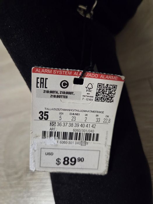 Високі чоботи - ботфорти zara. р. 35.