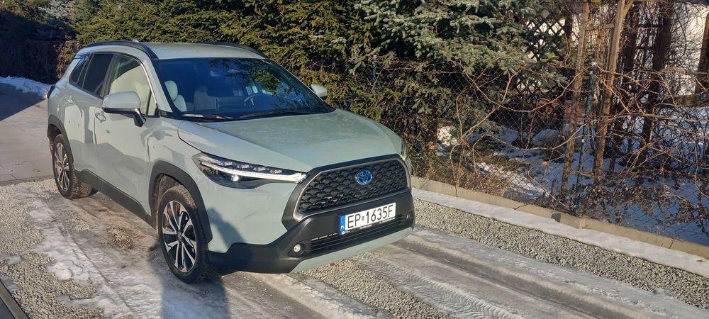 Toyota Corolla Cross 2,0 Hybrid 2025 rok 197 KM