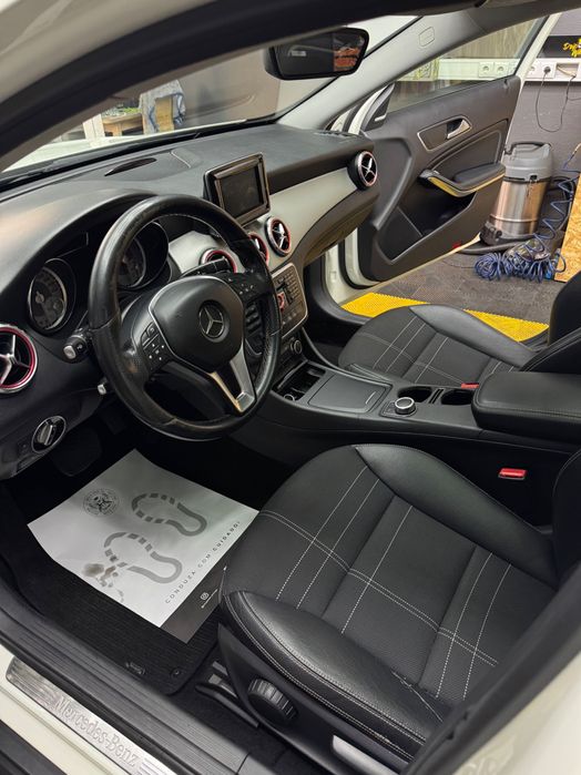 Mercedes-Benz GLA 220 black edition