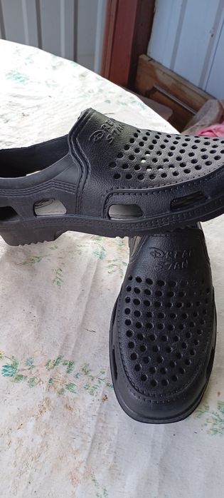 Продам черевики, пінка, 42 р.