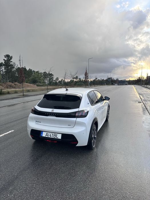 Peugeot 208e GT-Line NACIONAL C/Garantia da Marca 40000kms