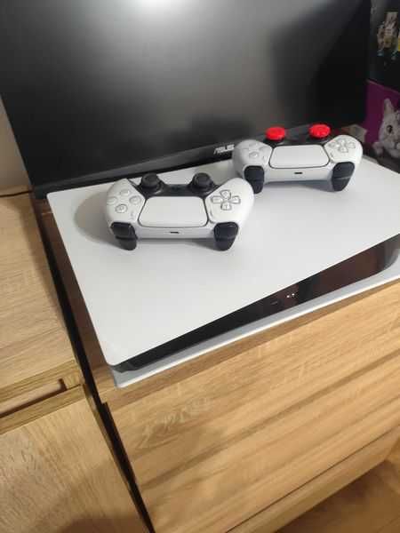 *OKAZJA* PlayStation 5 PS5 DIGITAL + PAD