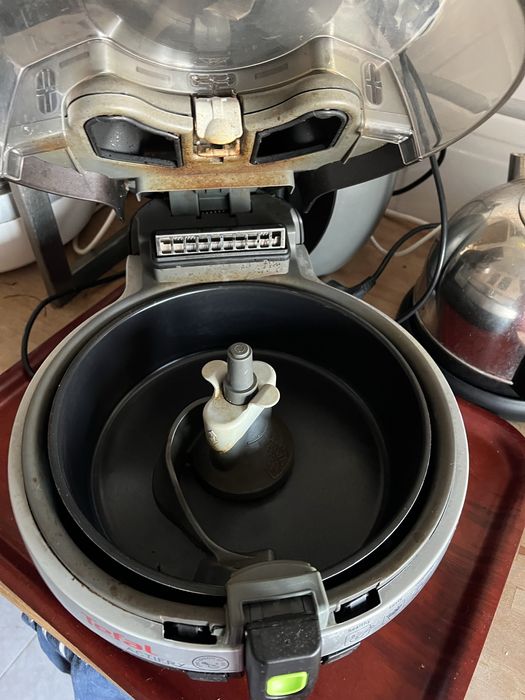 Fritadeira sem oleo actifry tefal bom estado