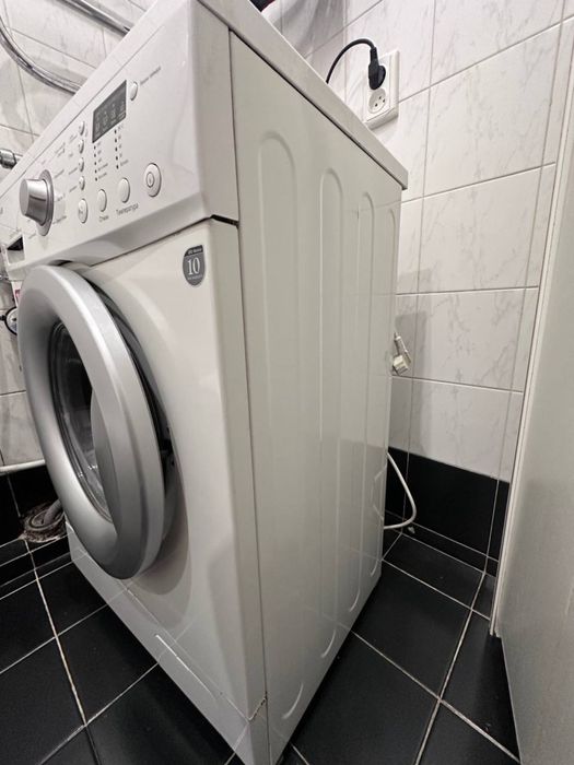 Стиральная машина LG Direct Drive 5 кг (F1268LD1) — на ремонт / запчасти