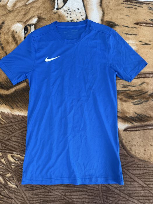футболка nike dry fit спортивна розмір ~м