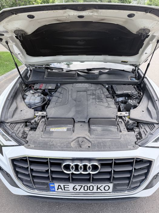 Audi Q8 2019 VIN WAUZZZF16KD045597 фото оголошення 9 з 22