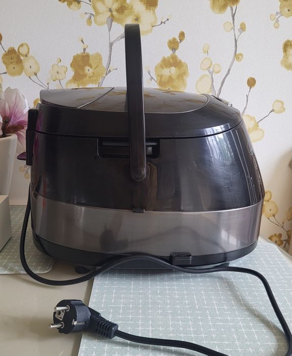 Мультиварка PHILIPS HD4749
