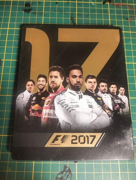 F1 2017 steelbook ps4