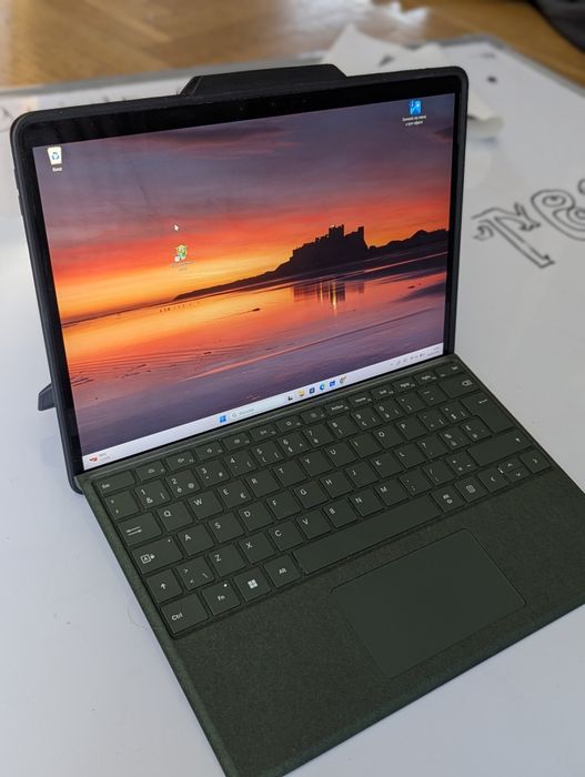Microsoft Surface Pro 8 i5 256GB  + Surface Slim Pen 2 + Etui