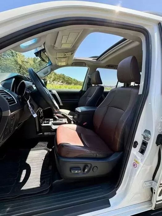 Toyota Land Cruiser 2.8 D-4D Auto Executive