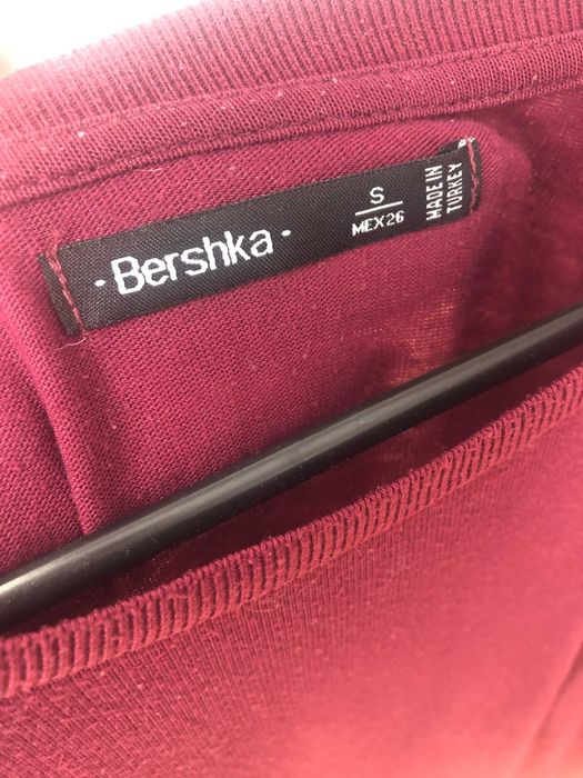 Кофта / лонгслів / бордова / Bershka
