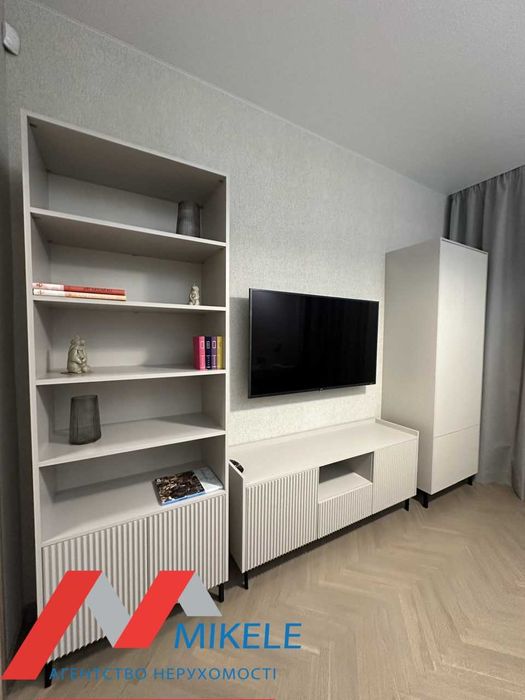 Без% Оренда 3к82м2 Микільсько-Ботанічна 17/19 Університет Бот.сад