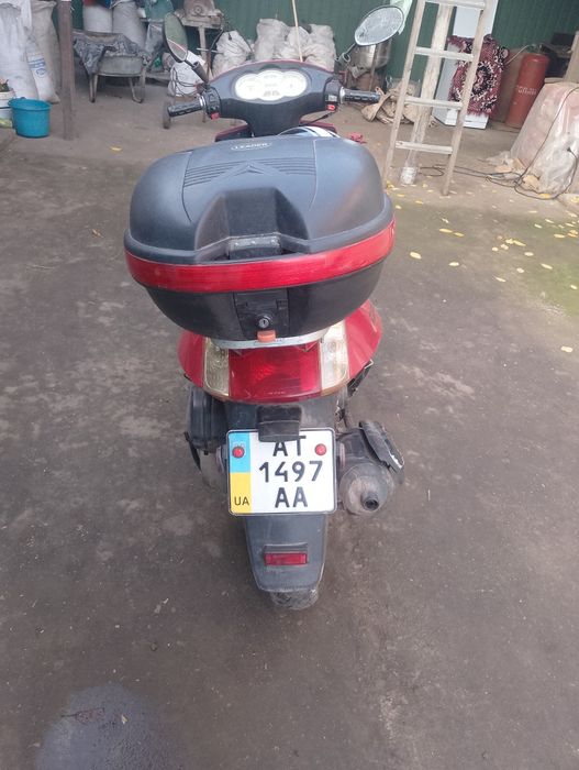 Скутер вайпер 150 кубів