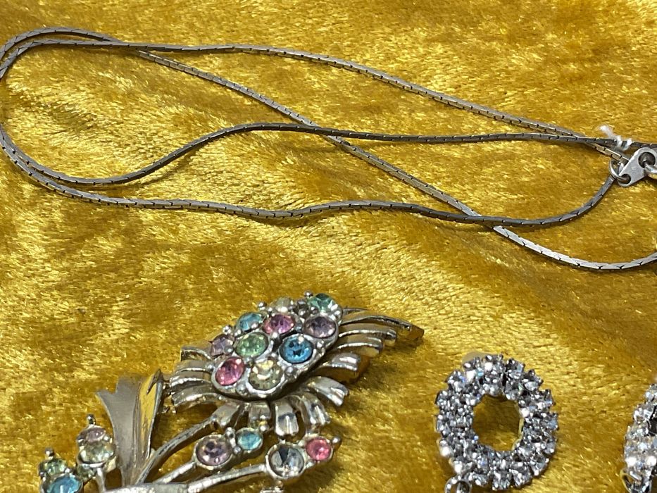 Fio,broche alfinete brincos ,peças vintage