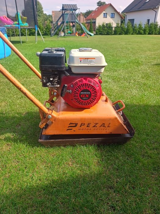 Zageszczarka pezal honda