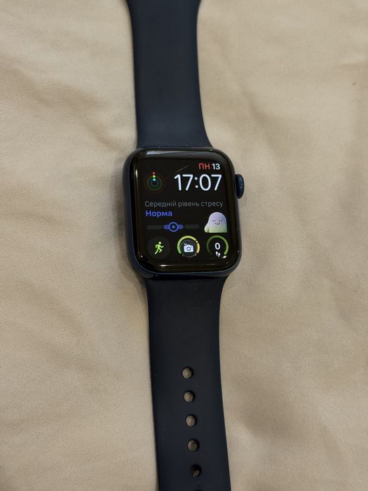 Смарт годинник Apple watch series 5 40 mm оригінал