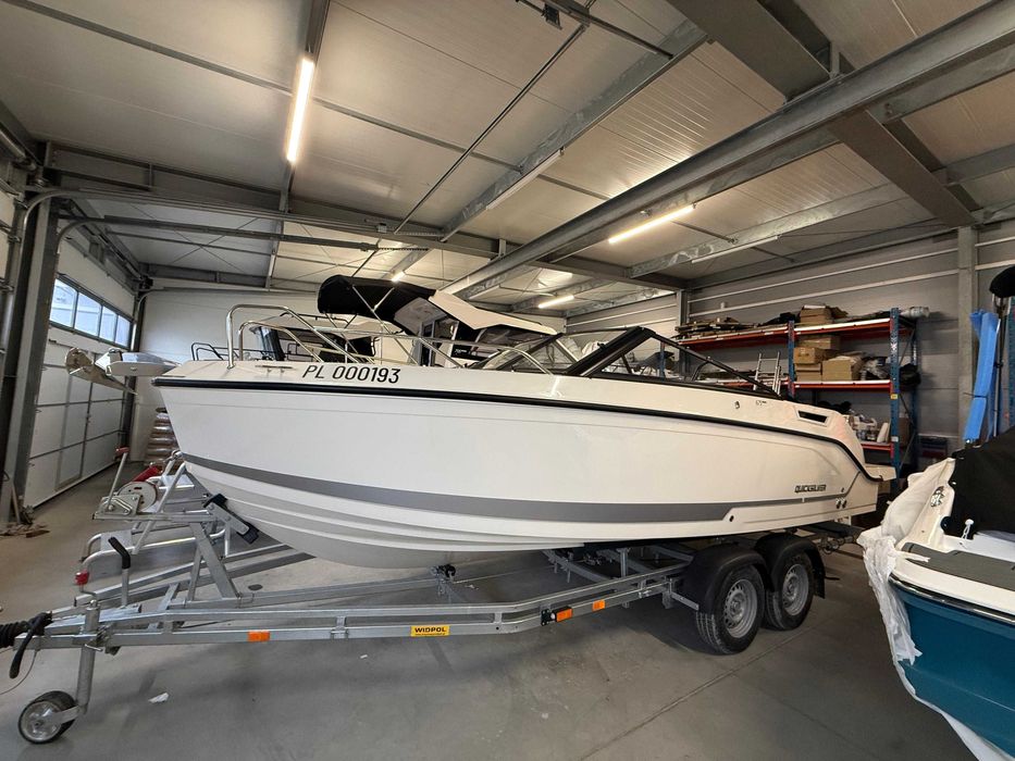 Łódź Quicksilver Activ 675 Cruiser z silnikiem Mercury F200 V6